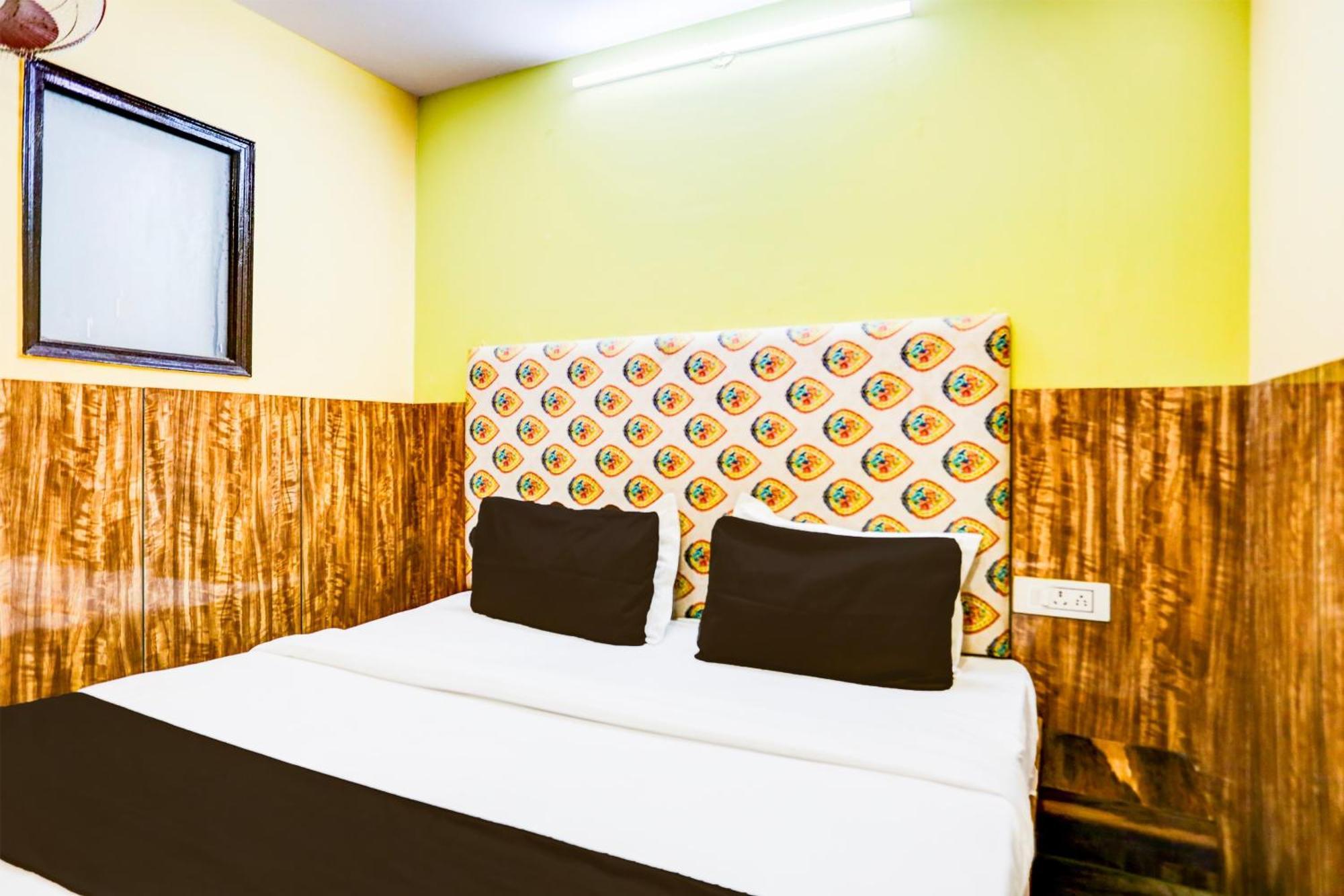 Hotel O Park View Делхи Екстериор снимка