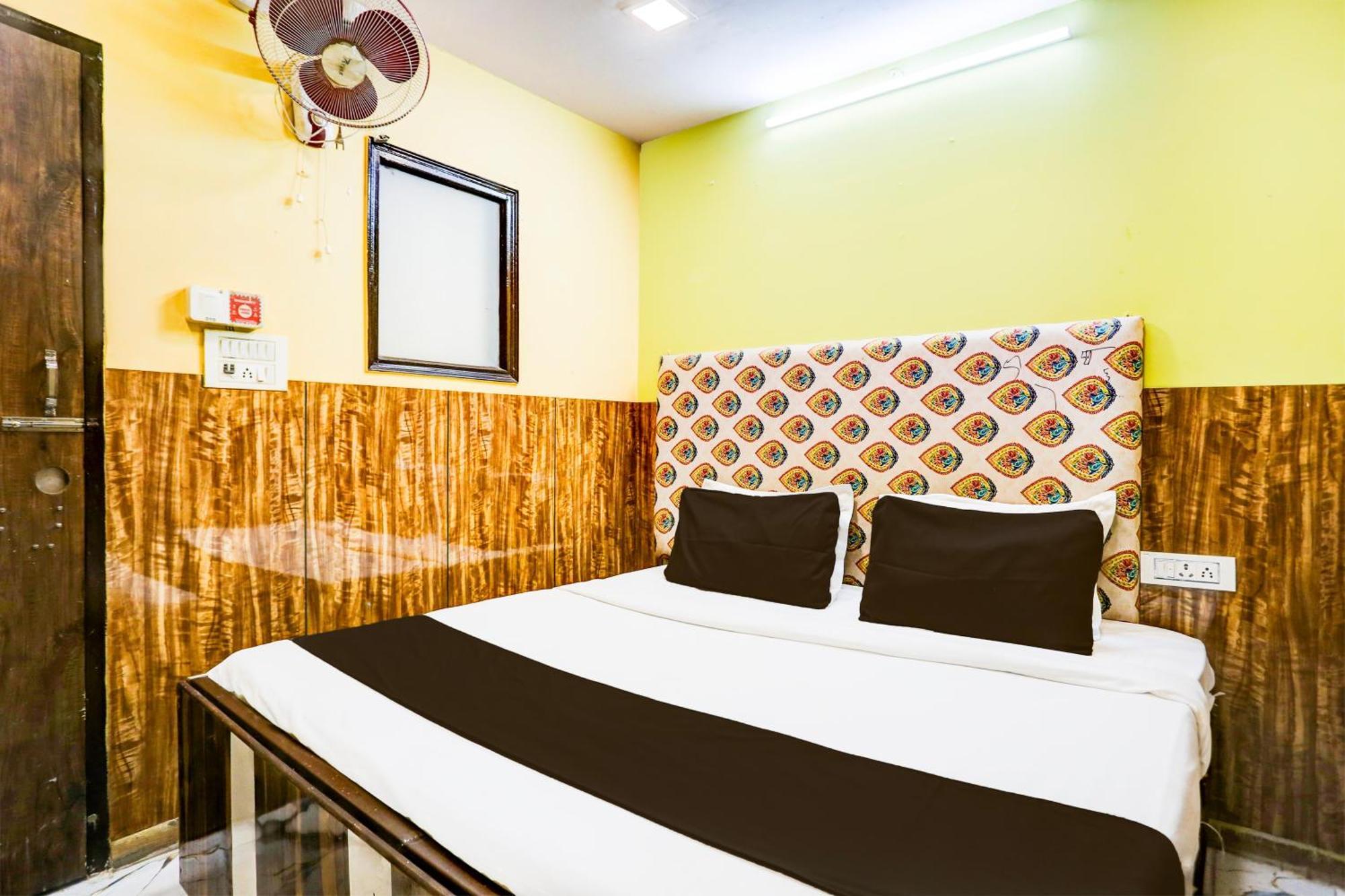 Hotel O Park View Делхи Екстериор снимка